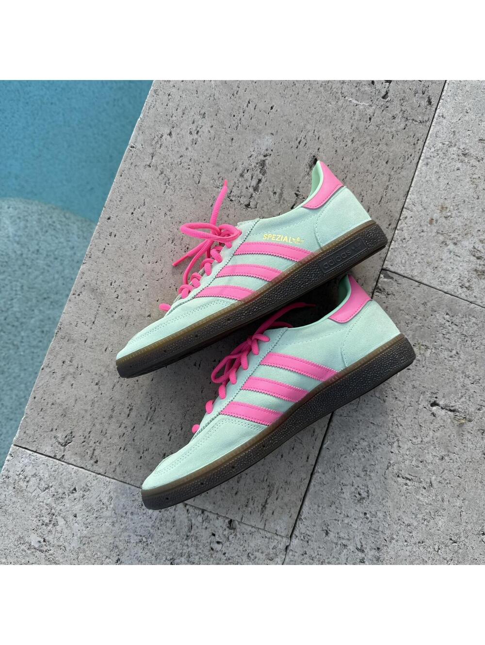 Adidas Spezial Suede Sneakers in Mint Green and Pink, Size 9 US - Picture 1 of 9